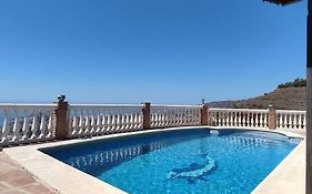 Private Villa With Panoramic Seaviews, Pool & Wifi